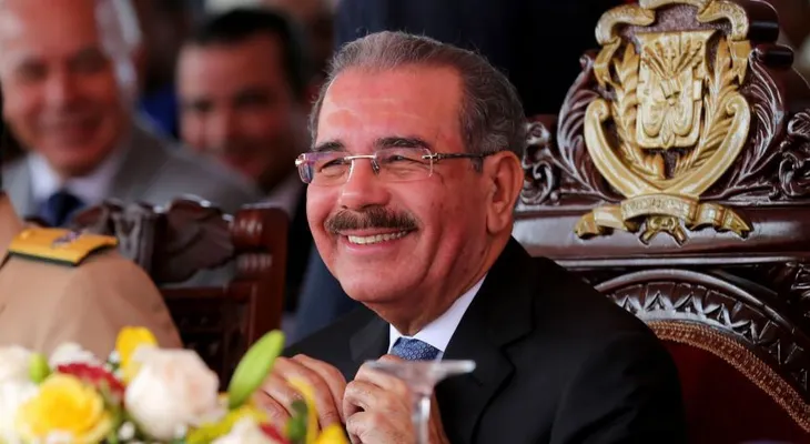 Presidente Medina encabeza graduación 29 oficiales FARD