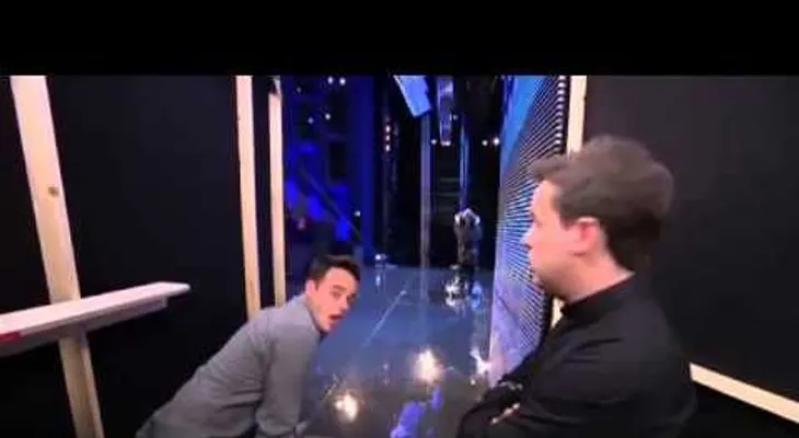 Wao. Esto es algo que no lo puedo creer, mira quien "muere"! (VIDEO)