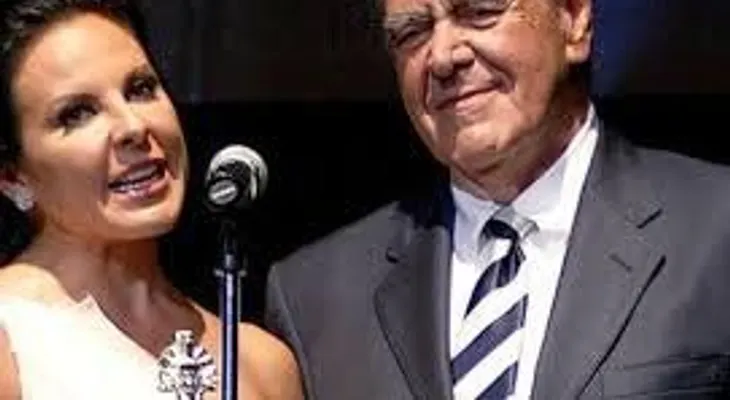 Padre de Kate del Castillo dice que su hija está tranquila y la apoya a morir