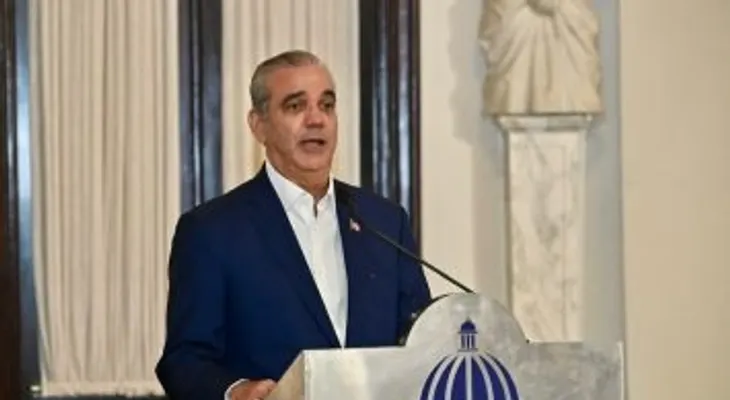 Abinader resalta beneficios de Eficompras durante lanzamiento de la primera tienda virtual del Estado