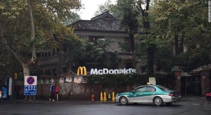Indignación en China por apertura de un McDonalds en histórica casa de campo