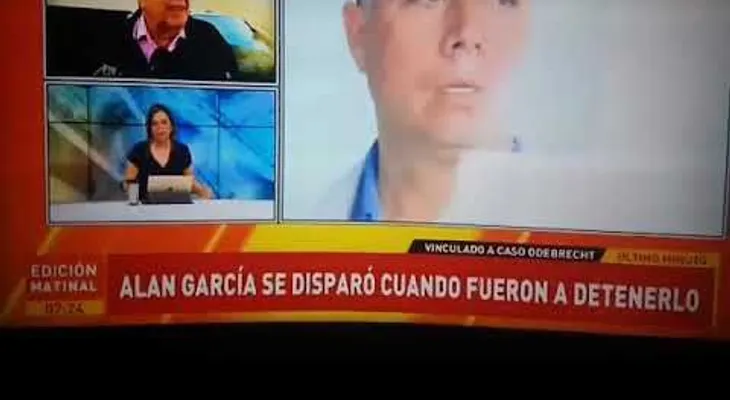 Hijo de Alian García llega al hospital donde intervienen a su padre