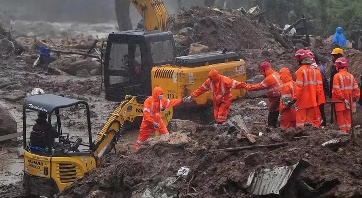 Las lluvias suman ya 42 muertos en Corea del Sur, que encara ahora un tifón