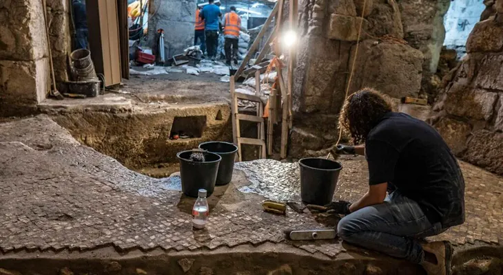 Arqueólogos descubren en Jerusalén un complejo subterráneo de 2.000 años junto al Muro de los Lamentos