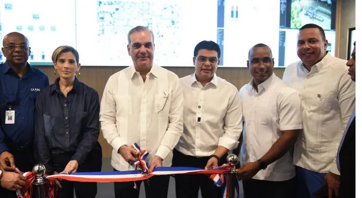 Presidente Abinader y Suberví inauguran centro de monitoreo para la CAASD