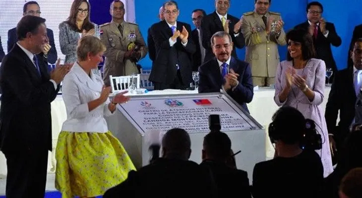 Inauguran la sede  del CAID en Santiago