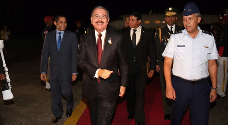 Presidente Medina regresa de Colombia