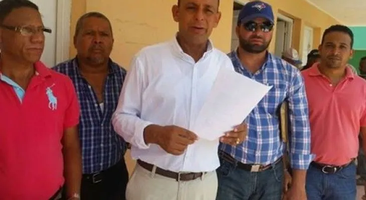 Alcalde electo inconforme por no completarse proceso transición en Loma de Cabrera