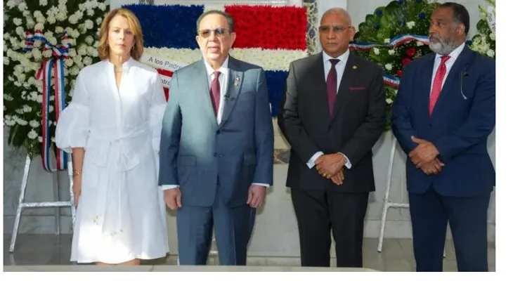 Valdez Albizu resalta ideales patrióticos y la fe en un futuro esperanzador