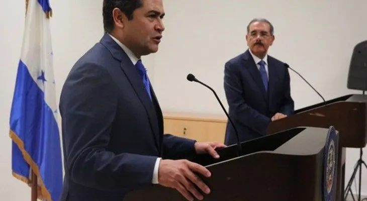 Presidente de Honduras expresa admiración por gobierno de Medina