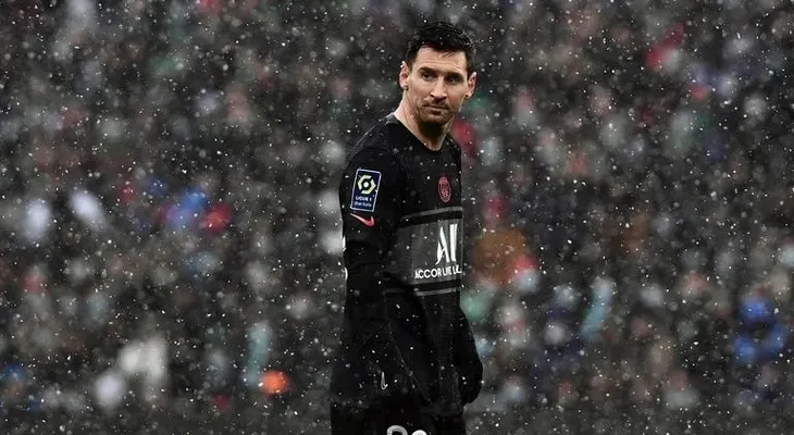La curiosa revelación de Luis Suárez sobre Lionel Messi: "Me dijo que sufre mucho jugar con frío y con nieve"