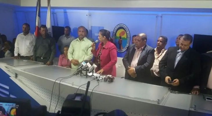 PRD juramenta dirigentes del PRM y del PQDC 