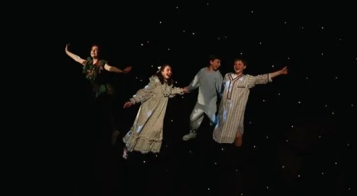 Peter Pan llena de magia el Teatro Nacional
