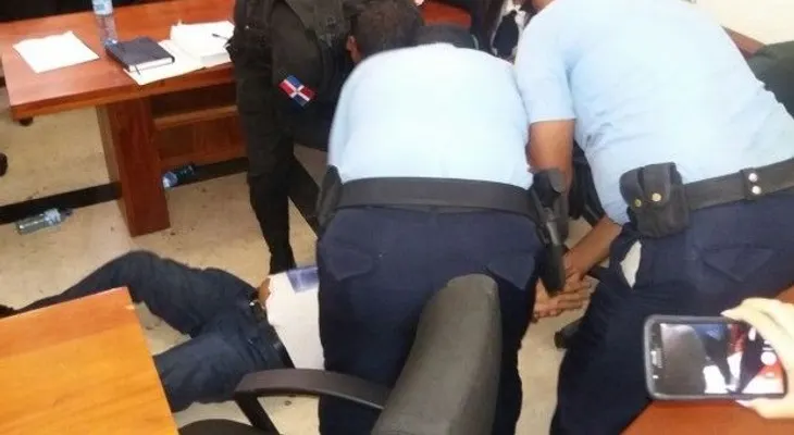 Se desmaya en plena audiencia uno de los implicados en asesinato de Mateo Aquino Febrillet