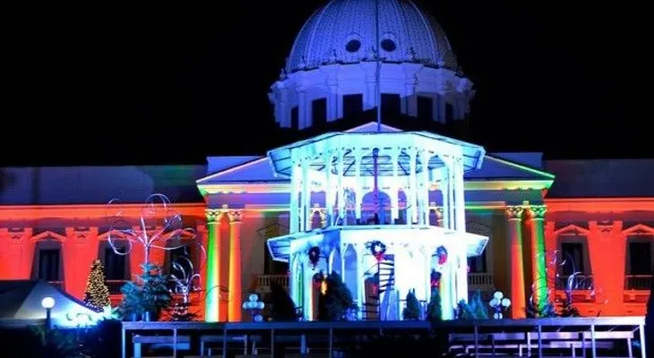 El Palacio Nacional enciende sus luces de Navidad