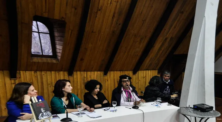 El Ché de los gay y la militancia desde la vereda apuntada con el dedo de la oficialidad