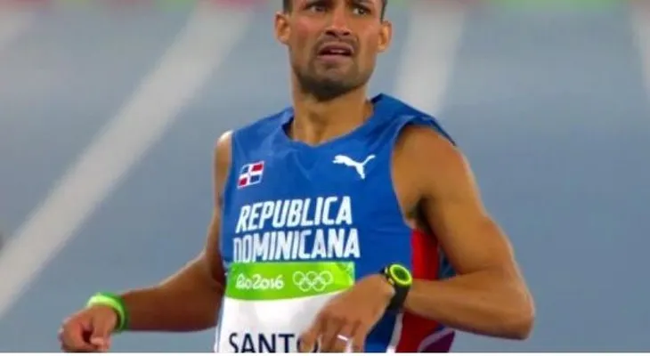 Luguelín Santos pasa a semifinal de Río 2016