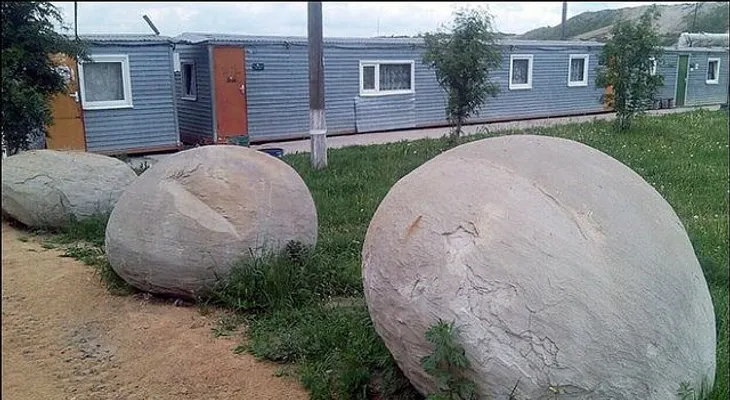 Descubren sorprendentes piedras que cambian de color
