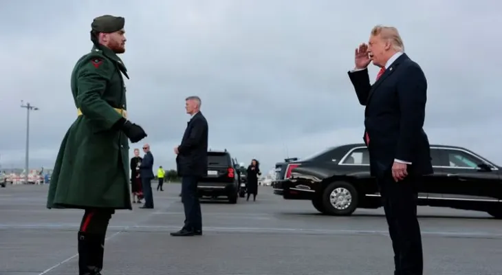 Trump llega a Irlanda para reunirse con sus líderes y jugar en su campo de golf de Doonbeg
