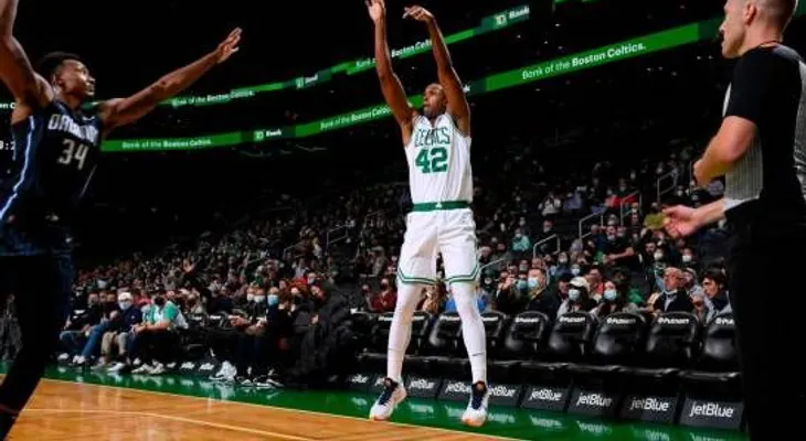 El dominicano Al Horford da positivo a COVID-19 y es sacado del equipo