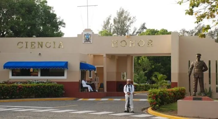 Mueren tras entrenamiento dos jóvenes que habían ingresado a la Armada hace una semana
