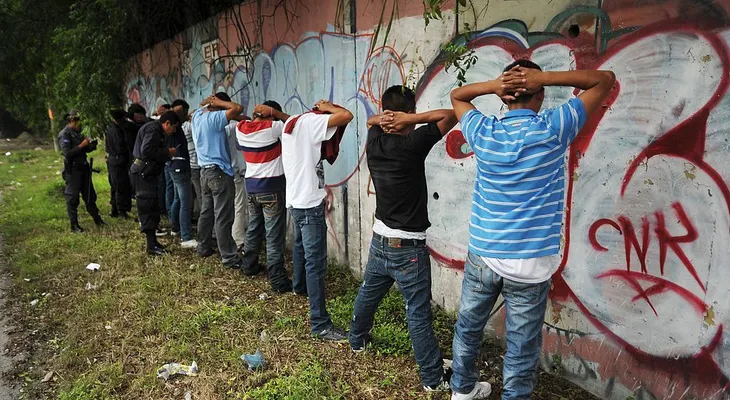 Homicidios en El Salvador se reducen en un 65% en los dos primeros meses de 2017