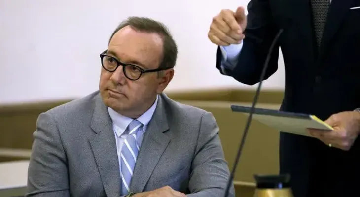 Reino Unido autoriza presentar cargos contra Kevin Spacey por agresión sexual
