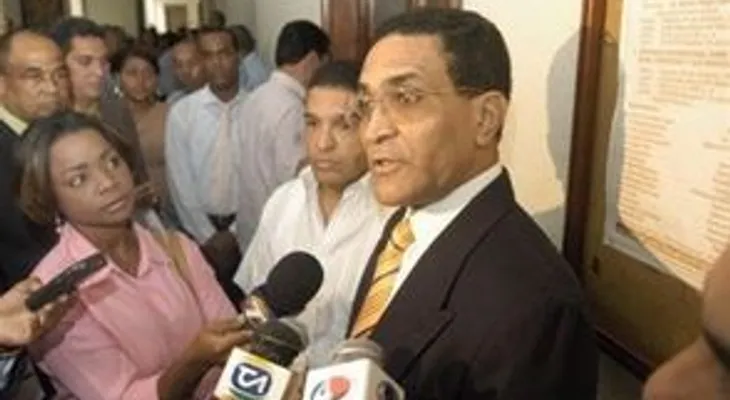 César Sánchez dice firmó contrato con Odebrecht, pero HM no quiso que la obra se ejecutara 