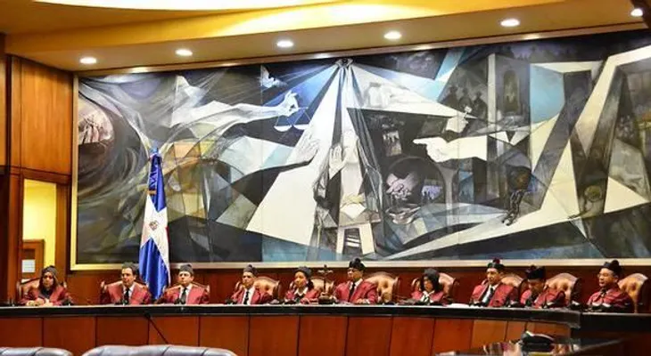 Rechazan solicitud de los Vincho suspender Asamblea Revisora de la Constitución