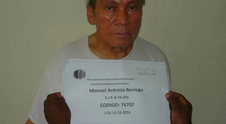 Trasladan a hospital al exdictador Noriega 