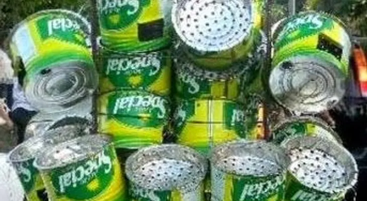 Artesano de Santiago convierte latas de aceite en anafes 