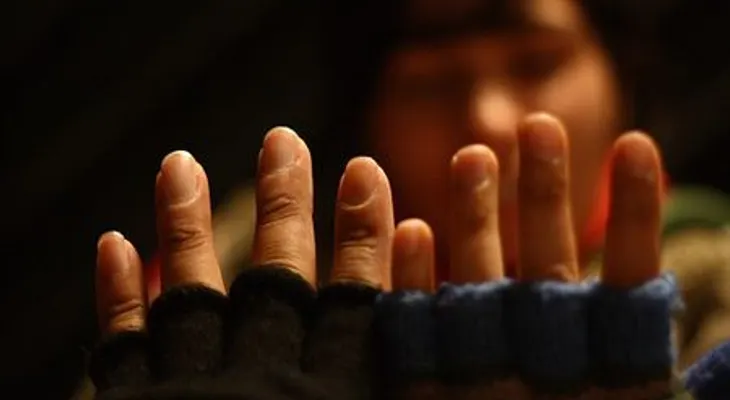 ¿Por qué nos comemos las uñas?
