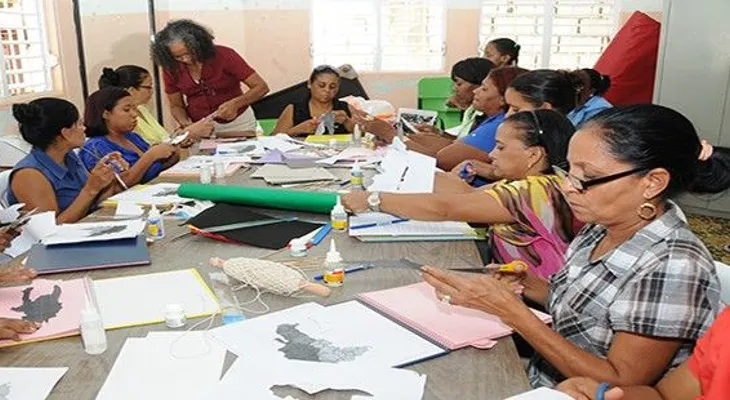  Educación capacita a docentes en la enseñanza de alumnos no videntes