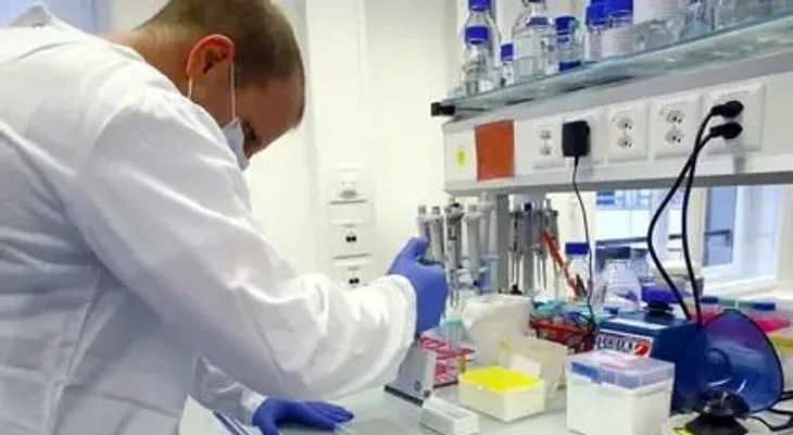 Científicos dan la mala noticia, de que la cura del coronavirus tardaría más tiempo del esperado 