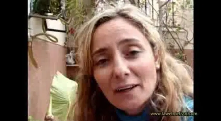 Video: Cómo hacer un champú anticaída, anticaspa, antiseborreico ecológico y casero 