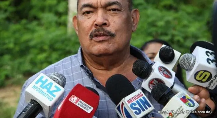 Ramón Alburquerque: Vengo a la Procuraduría a confirmar mi condición de hombre de bien