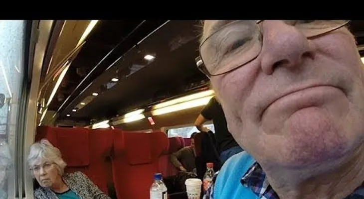Un jubilado no se da cuenta y graba todas sus vacaciones al revés con una GoPro