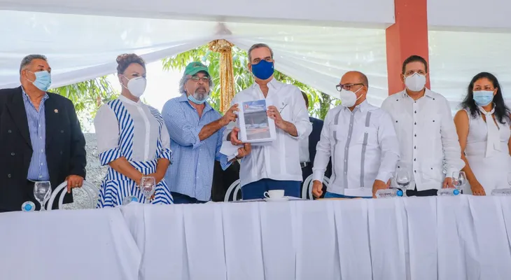Presidente Abinader dispone obras por más de RD$979 millones en Monseñor Nouel