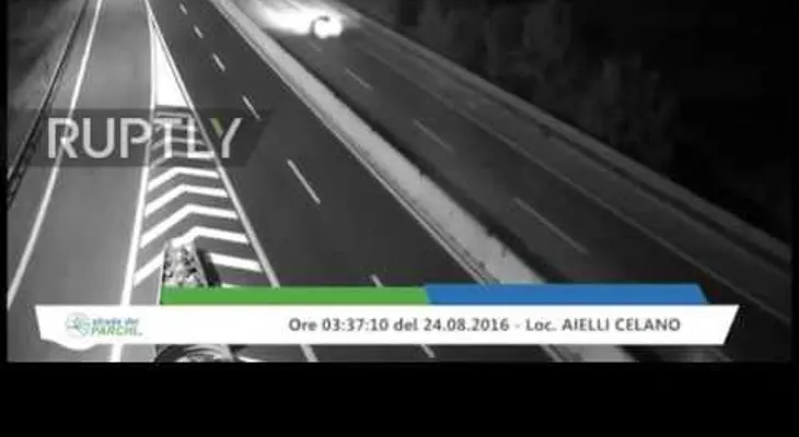 El momento exacto del terremoto de Italia, captado por cámaras de vigilancia