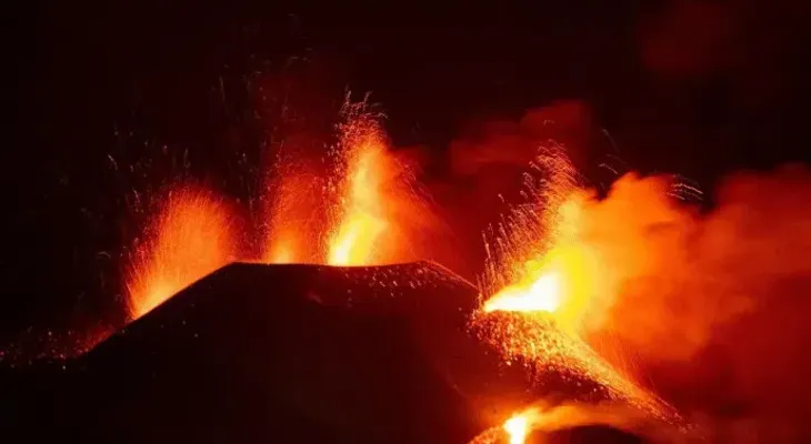El volcán de La Palma ha emitido tanto material como los 6 que le precedieron