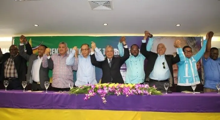 Frente Nacional de Trabajadores con Danilo anuncia apoyo a Roberto Salcedo