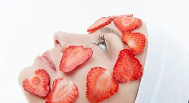 5 secretos de belleza que esconden las fresas
