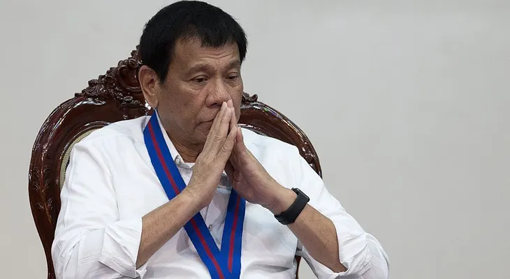Presidente de Filipinas dará a conocer una nueva lista de altos funcionarios involucrados con el tráfico de drogas