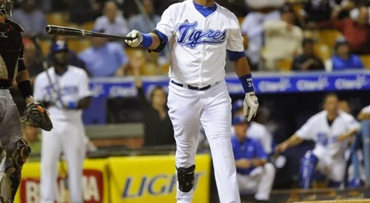 Juego: Gigantes 4 Licey 2; final