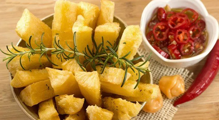 Yuca frita una fácil receta para hacer en casa