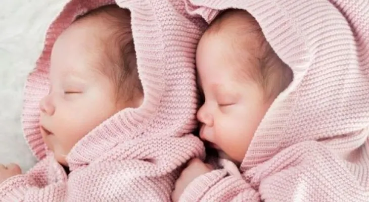 Nace un bebé dos meses después de su hermano gemelo en Italia