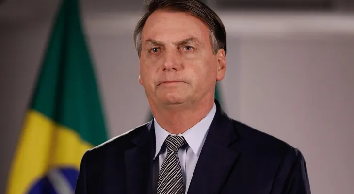 Bolsonaro se somete a radiografía de pulmón y hará nueva prueba de COVID-19