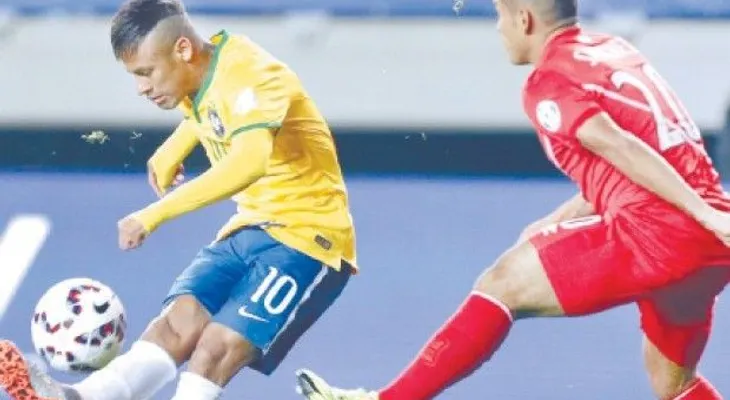 Neymar monta un show y Venezuela vence a Colombia