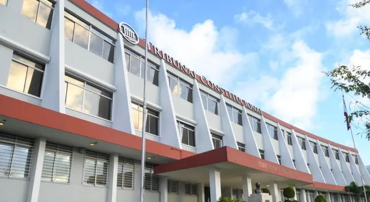 Tribunal Constitucional rechaza conocimiento de recurso de nietos de Trujillo sobre fondos en Banreservas