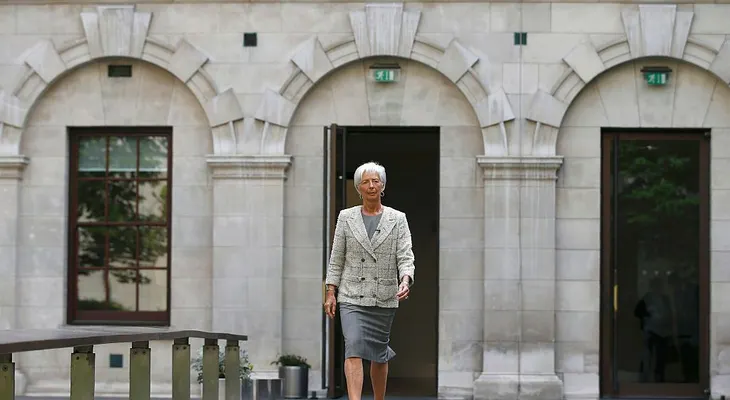 La directora del FMI Christine Lagarde será juzgada por negligencia